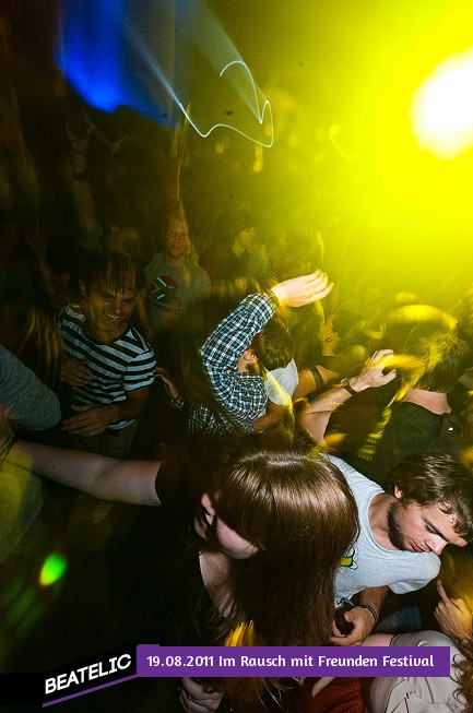 Im Rausch mit Freunden Festival