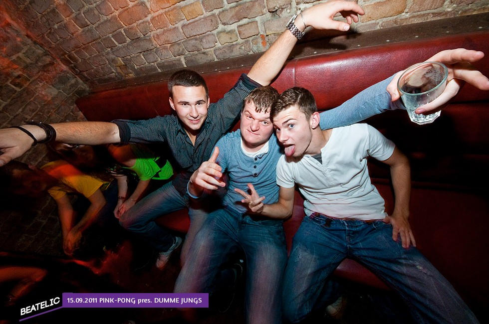 PINK-PONG pres. DUMME JUNGS