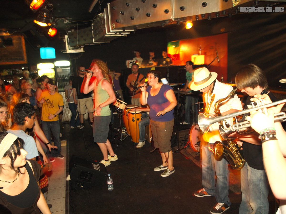 Reggae, Live: Dreadnut