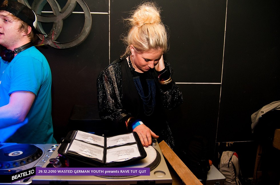 WASTED GERMAN YOUTH presents RAVE TUT GUT