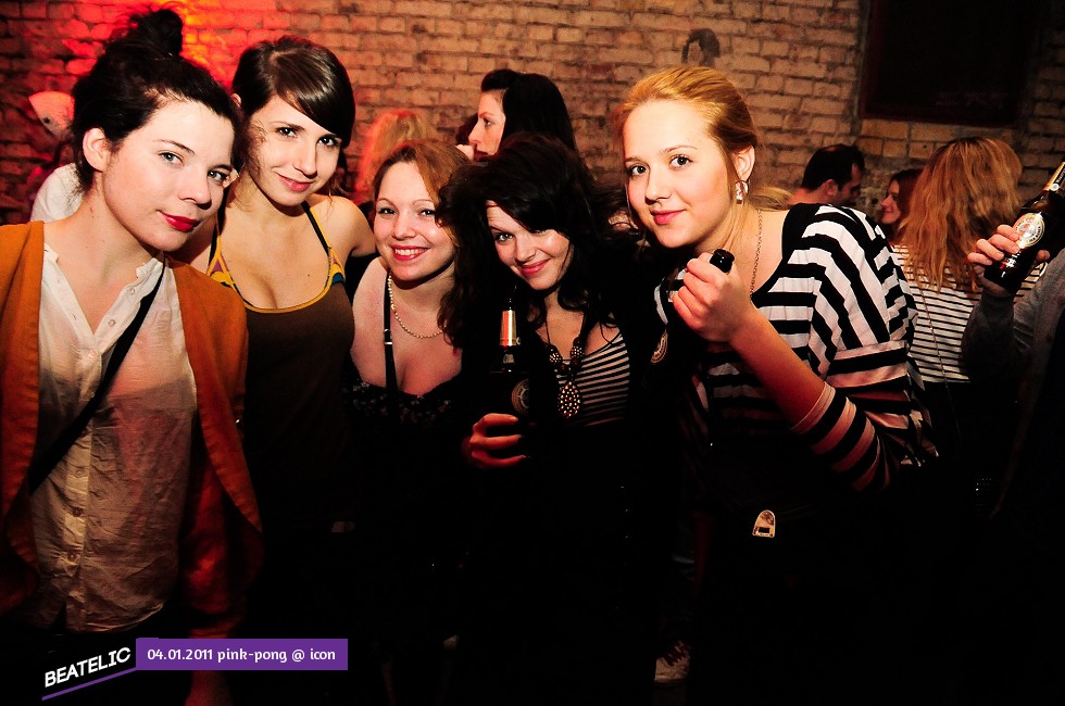 pink-pong @ icon
