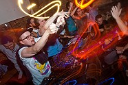 Go to image 17 for artist Dumme Jungs
