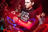 Go to image 2 for artist Noize Generation