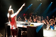 Go to image 43 for event Steve Aoki