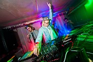 Go to image 8 for artist Dumme Jungs