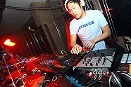 Go to image 20 for event Techno Alter
