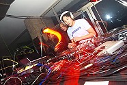 Go to image 33 for event Techno Alter