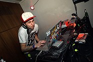 Go to image 103 for event Techno Alter