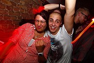 Go to image 42 for event Kavinsky