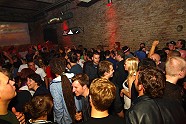Go to image 79 for event Kavinsky