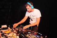 Go to image 51 for event Druckplatten verschenkt Partynarben